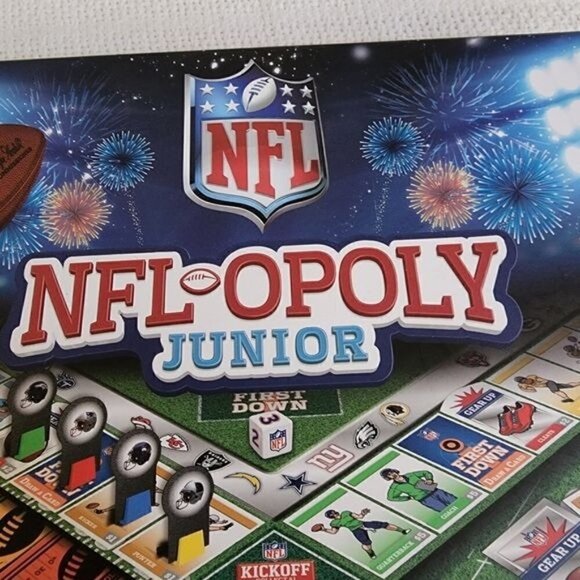 NFL NFL-OPOLY Junior Game Set - Picture 2 of 6